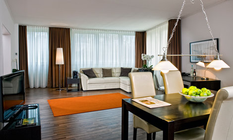 Hotels Suite Living Room Wyndham Hotel Hannover Atrium | © Wyndham Hannover Atrium